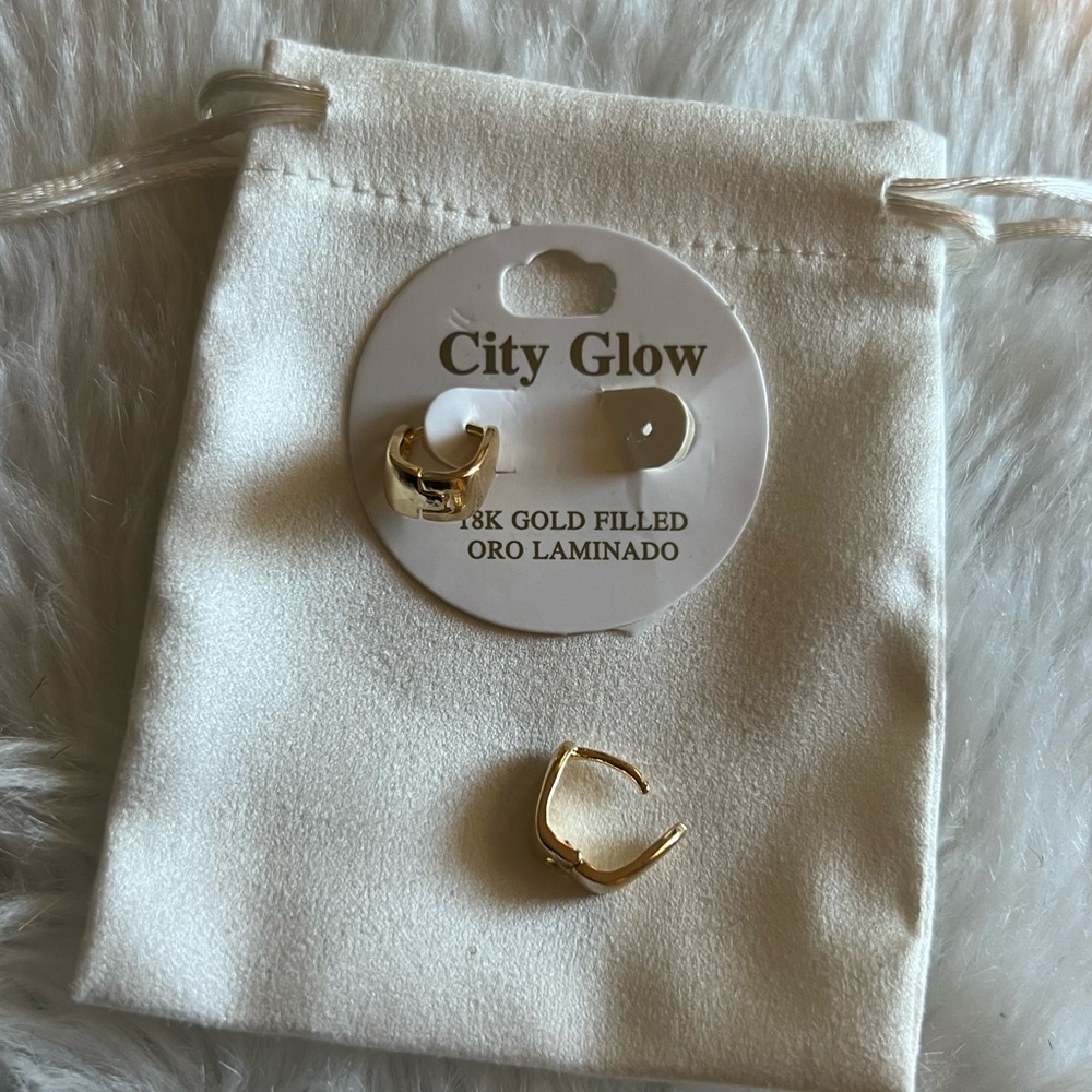 NWT City Glow 18K Gold Filled Earrings - Picture 3 of 4